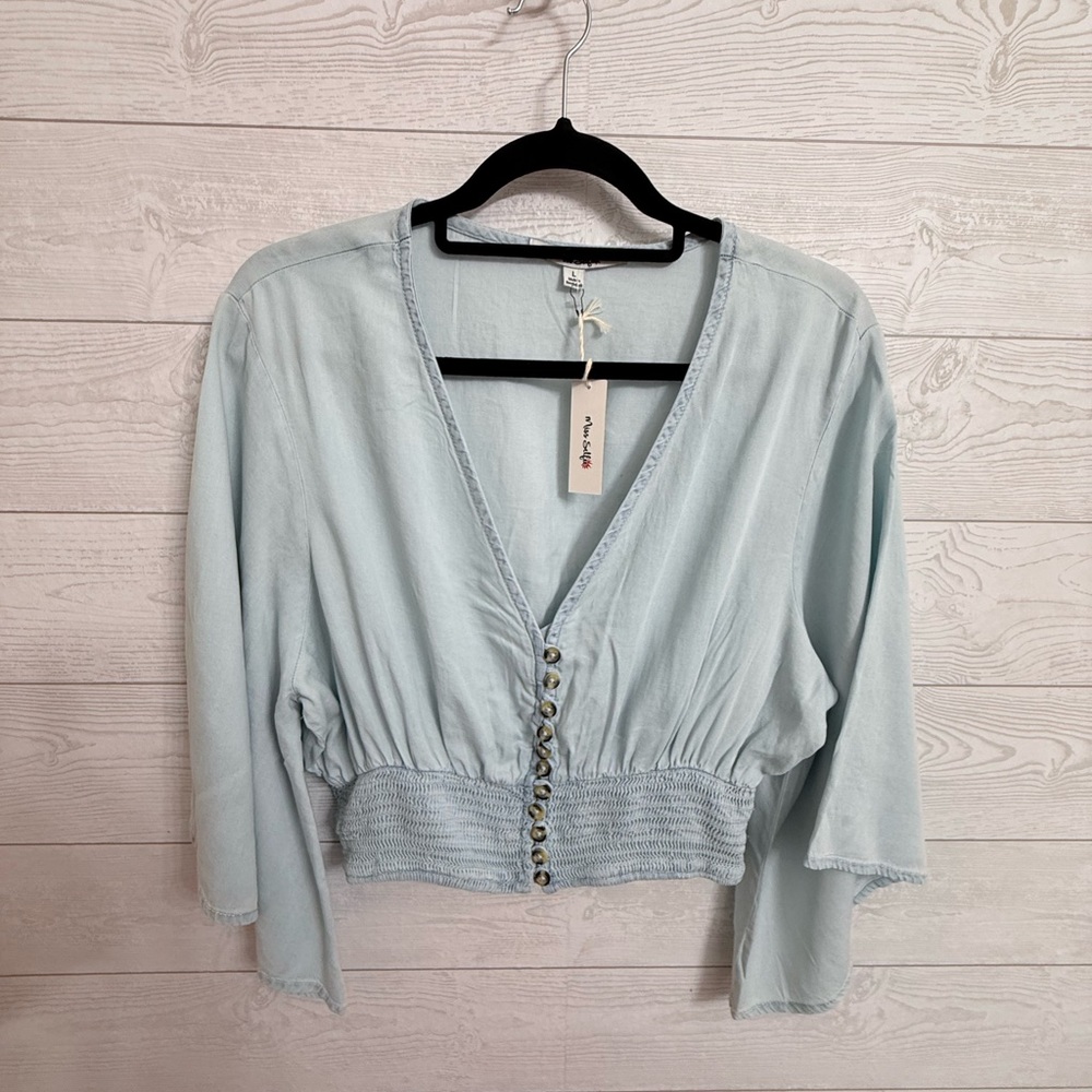 Miss Selfie Women’s Light Blue Long Sleeve Crop Top. Size L